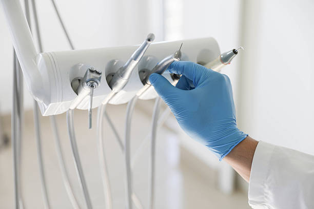 Professional Emergency Dentist technician working in Fairfield Plantation, GA